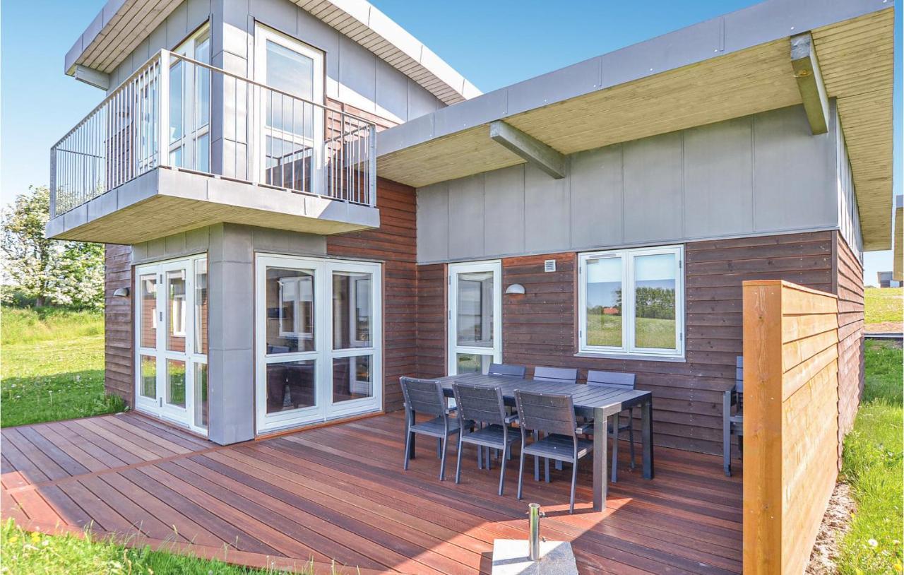 4 Bedroom Nice Home In フ ァボルグ エクステリア 写真