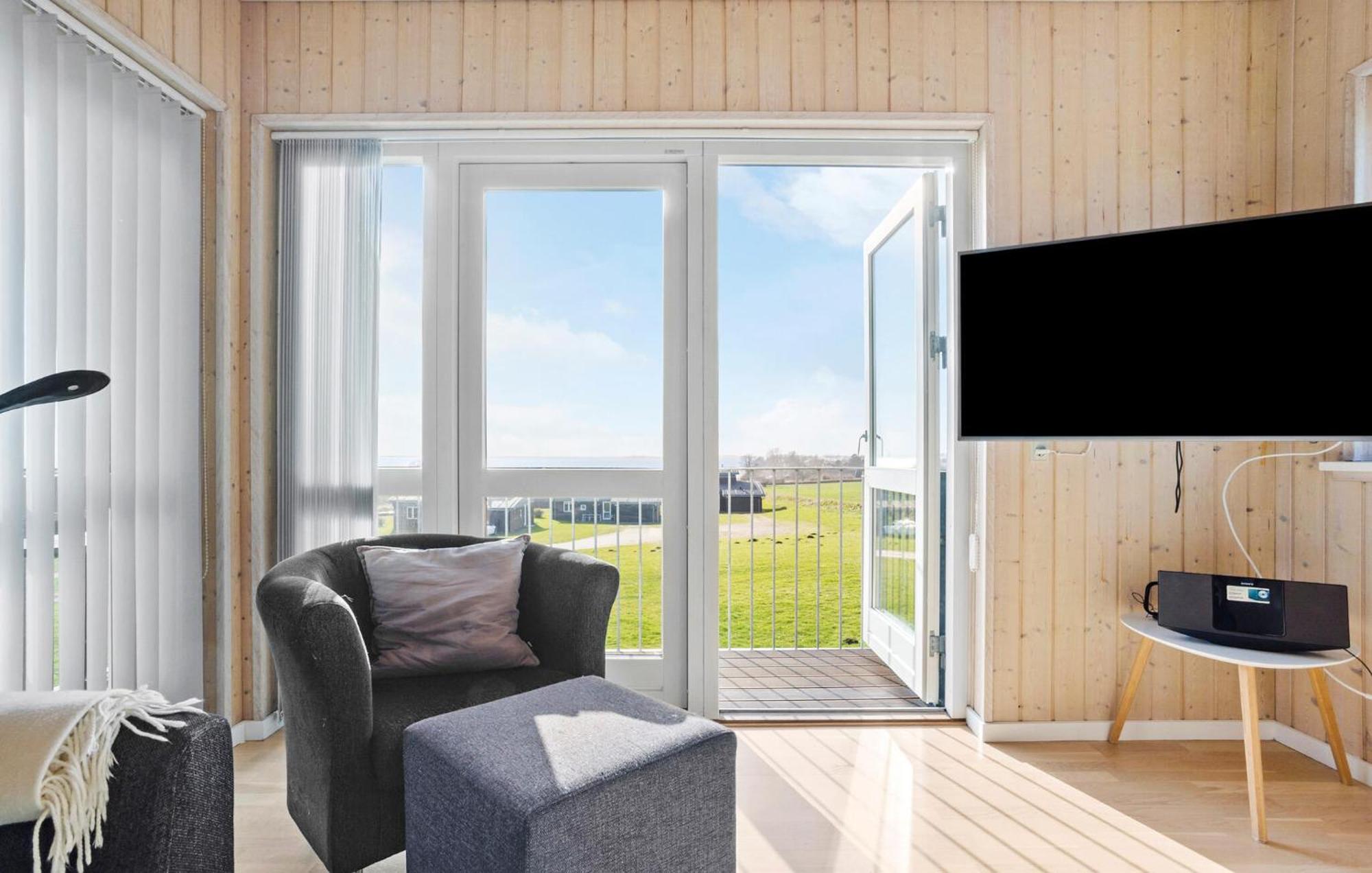 4 Bedroom Nice Home In フ ァボルグ エクステリア 写真