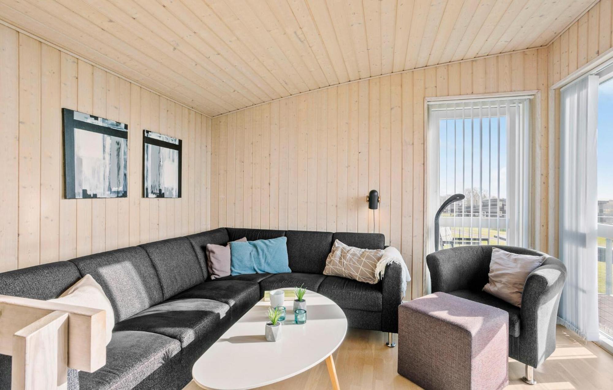4 Bedroom Nice Home In フ ァボルグ エクステリア 写真